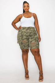 Plus Size Curvy Distressed Camo Cargo Shorts 5025P